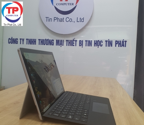 Surface Pro 5 Core I5 7300U ,RAM 4G, 128G SSD/ 12.3"